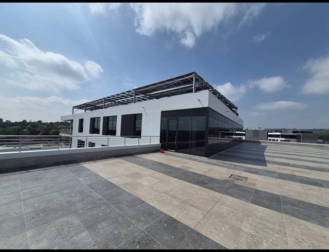 881M² OFFICE TO LET IN GLENADRIENNE EAST